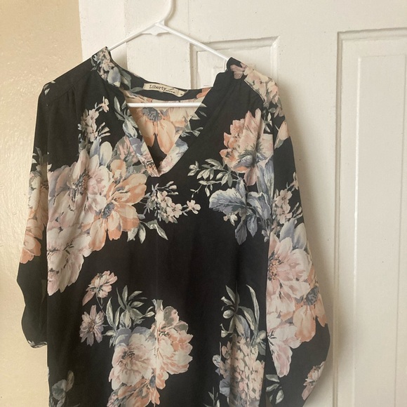 Women’s black with floral pattern blouse - Picture 1 of 6